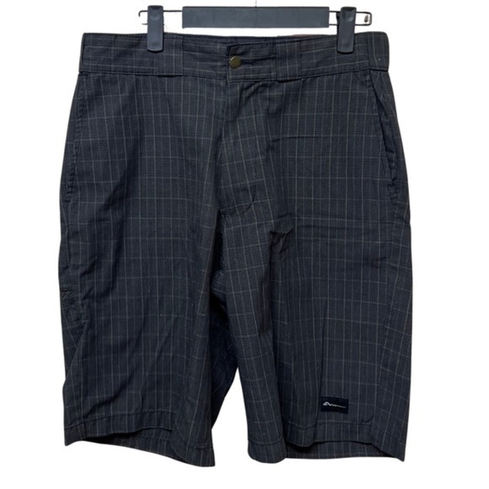 Men's Size 32 Mountain Ridge Shorts Black Plaid